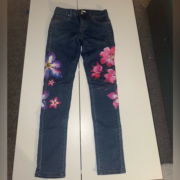 VENUS Denim - VENUS Blue Jeans with Pink Floral Design
